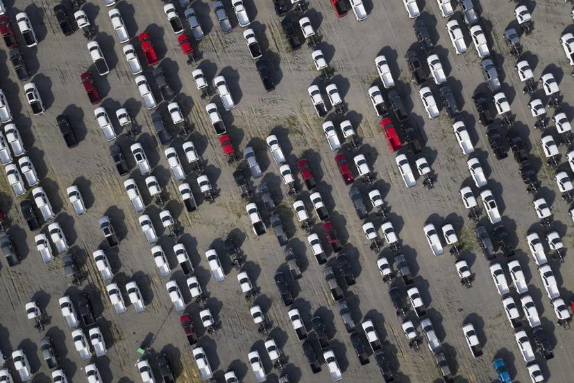 Thiếu chip tồi tệ, gi&#225; xe &#244; t&#244; dự b&#225;o sẽ tiếp tục tăng - Ảnh 1