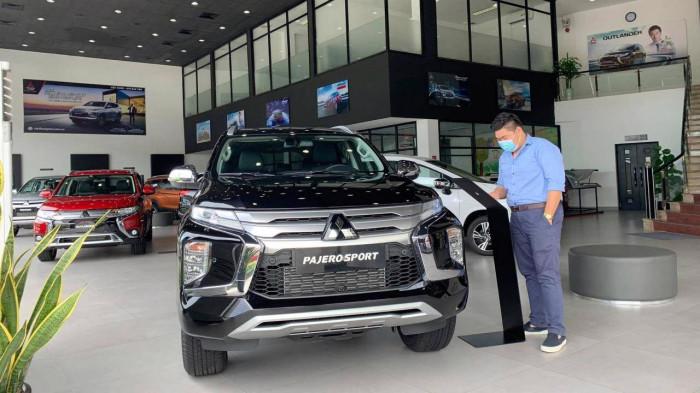 Gi&#225; &#244; t&#244; giảm sập s&#224;n, mua xe c&#225;ch n&#224;o khi đang thực hiện gi&#227;n c&#225;ch x&#227; hội? - Ảnh 1