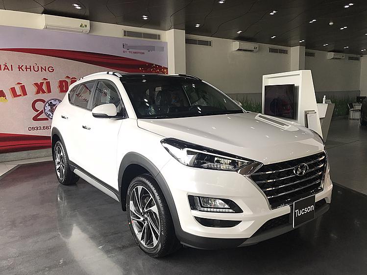 Đại l&#253; Hyundai giảm gi&#225; Accent 30 triệu, Tucson 70 triệu đồng - Ảnh 1