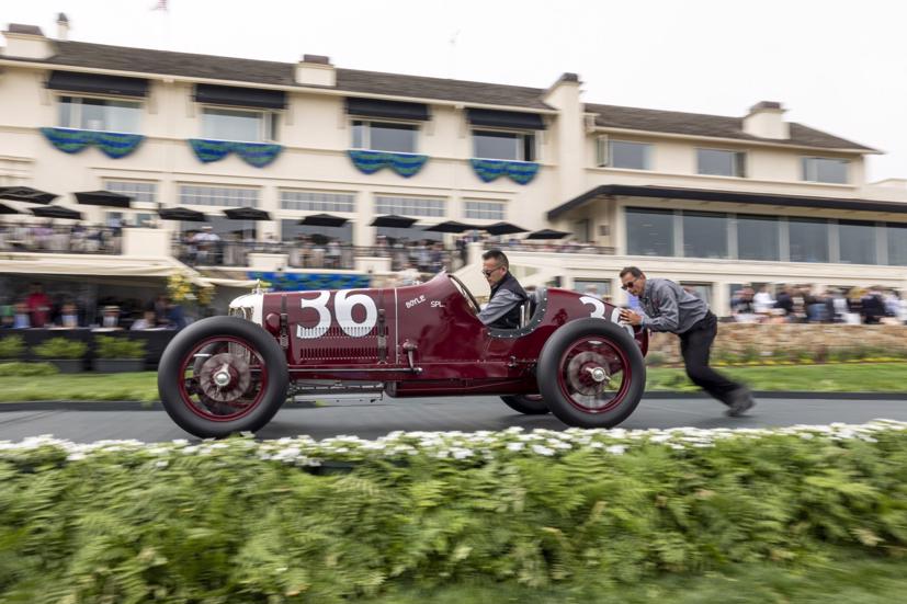 Chiếc xe đua 1924 Miller 122/91 Boyle Special, đã giành được vị trí thứ ba trong Hạng Miller, đi kèm với một di sản đua xe khổng lồ. Những chiếc xe tương tự của thời đại, cũng được chế tạo bởi nhà sáng lập tài ba Harold Miller, đã 9 lần giành chiến thắng trong cuộc đua Indianapolis 500 và những chiếc xe khác sử dụng động cơ của anh ấy đã giành được 3 chiến thắng. Ví dụ này thuộc sở hữu của Miles Collier Collections tại Viện Revs ở Naples, Fla.