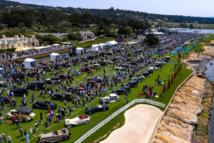 Pebble Beach Concours d'Elegance diễn ra hàng năm ở Pebble Beach, California, là triển lãm về những chiếc xe sưu tập đắt tiền và đẹp nhất thế giới, một tuần tiệc tùng xa hoa, đấu giá blue-chip, các cuộc gặp gỡ của giới thượng lưu và các cuộc họp độc quyền. Năm nay, tổng cộng 38 chiếc xe Best of Show trước đây đã có mặt để chào đón người chiến thắng mới vào hàng ngũ của họ.