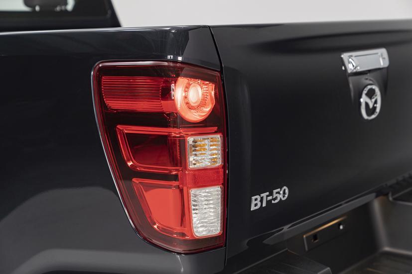 All new Mazda BT-50 gi&#225; từ 659 triệu đồng, ưu đ&#227;i 20 triệu đồng nếu đặt mua sớm - Ảnh 2