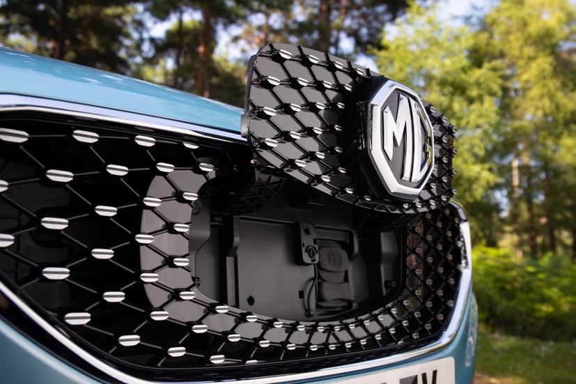 Những t&#237;nh năng nổi bật nhất của xe điện MG ZS&#160; - Ảnh 3