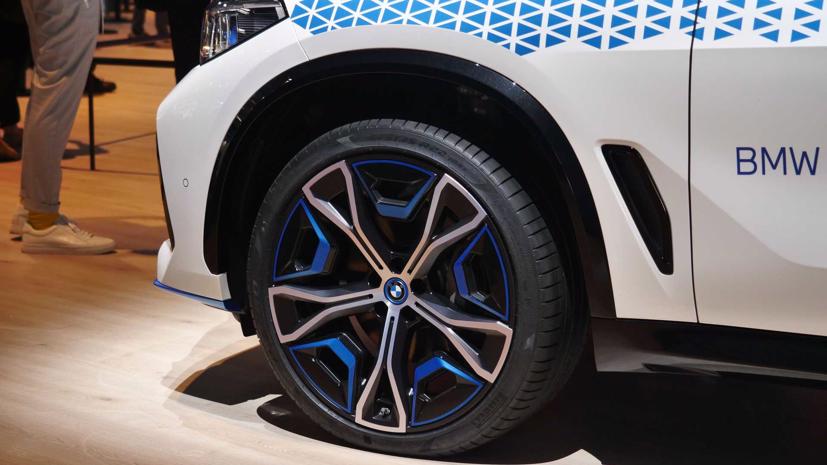 BMW tr&#236;nh diễn mẫu SUV chạy pin nhi&#234;n liệu hydro iX5 tại triển l&#227;m Munich - Ảnh 4