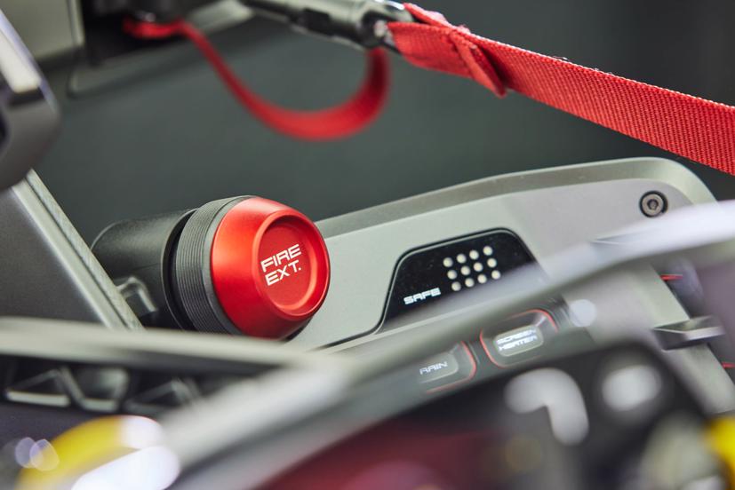 Porsche tiết lộ concept xe đua chạy hoàn toàn bằng điện - Ảnh 10