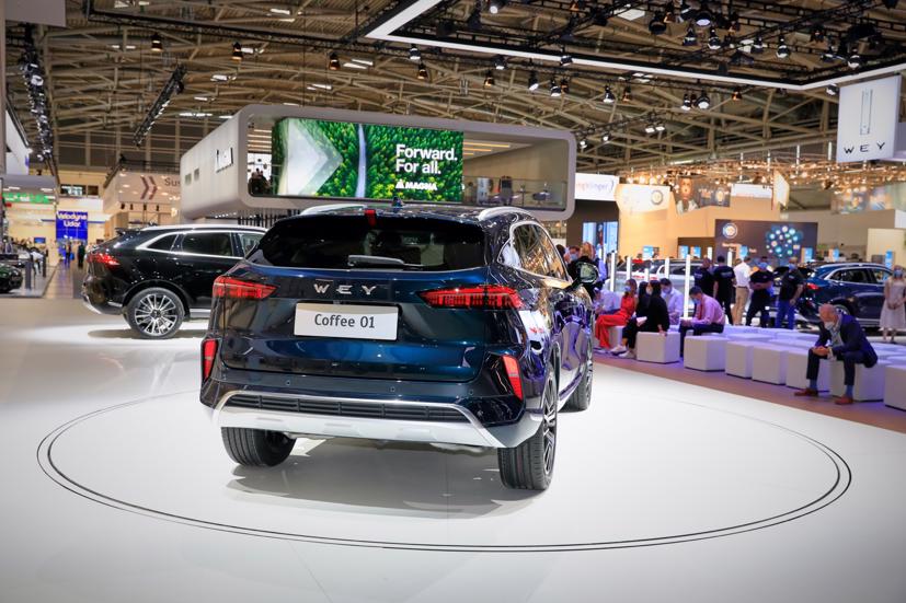 Đối thủ từ Trung Quốc “tuyên chiến” BMW và Mercedes tại thị trường châu Âu - Ảnh 5