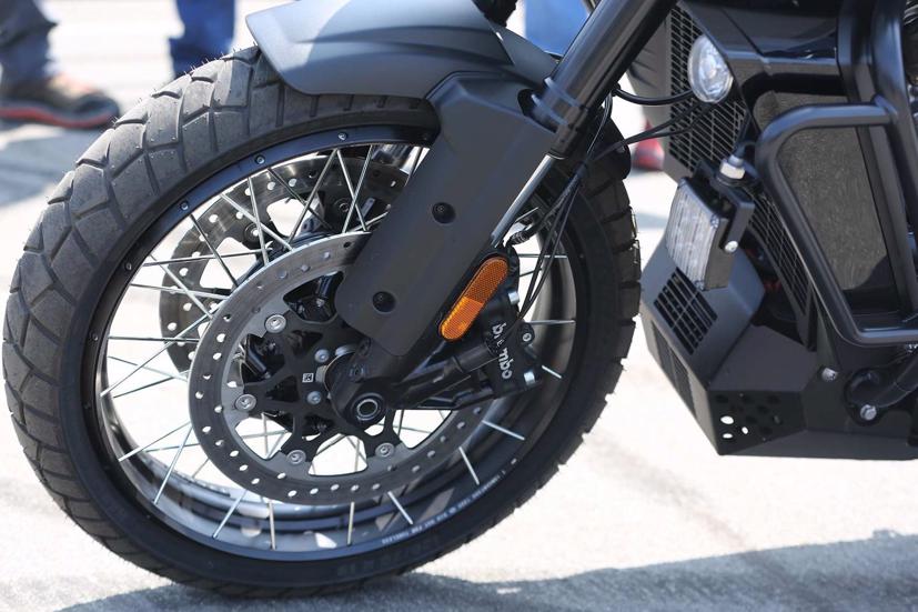 Những chiếc bánh xe của Harley-Davidson đã được lắp đặt trên mẫu concept cảnh sát.