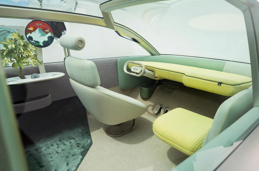 Mini Vision Urbanaut&#160;– Xe minivan phong c&#225;ch tương lai c&#243; thể được sản xuất - Ảnh 2