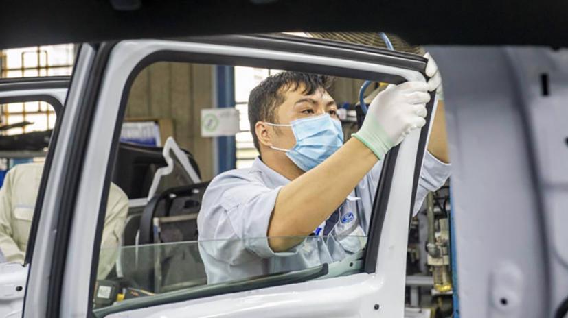 Ngày 9/9/2021, Chính phủ ban hành Nghị quyết số 105/NQ-CP về hỗ trợ doanh nghiệp, hợp tác xã, hộ kinh doanh trong bối cảnh dịch Covid-19.