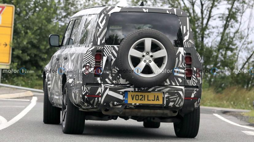 Land Rover Defender 130 lộ diện bản thử nghiệm tr&#234;n đường phố - Ảnh 2