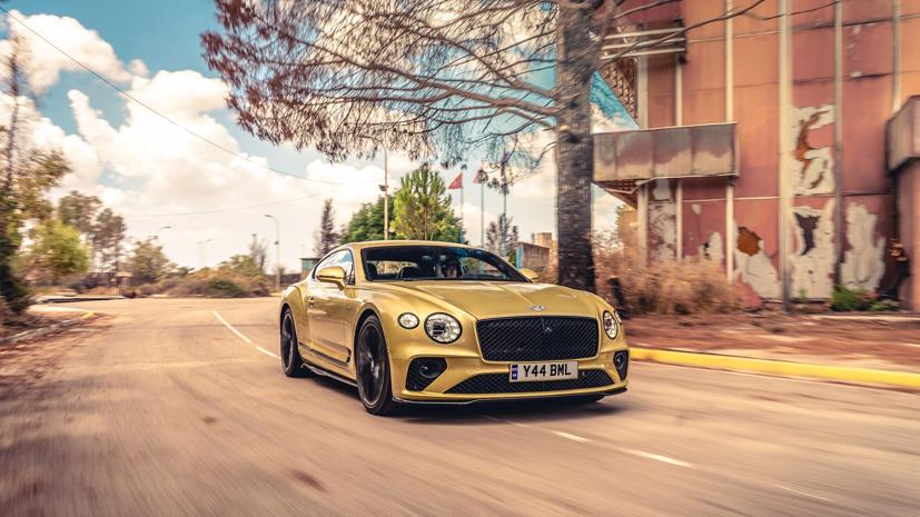 Bentley Continental GT Speed ​​2022 ra mắt tại &quot;s&#226;n khấu&quot; l&#224; căn cứ qu&#226;n sự bỏ hoang  - Ảnh 1