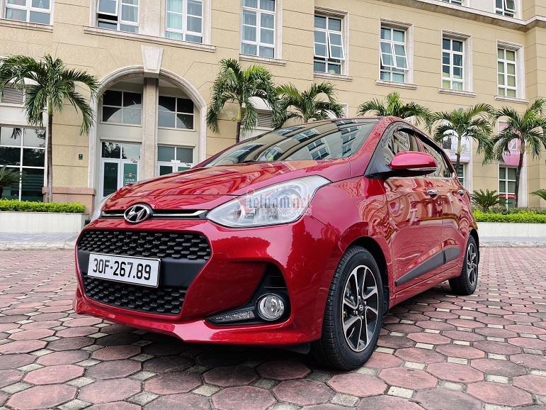 Hyundai Grand i10 cũ đời 2018 đội giá 600 triệu nhờ biển đẹp - Ảnh 1