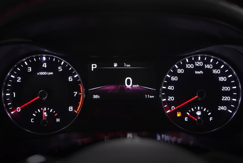 Kia Cerato “lột x&#225;c” th&#224;nh Kia K3, gi&#225; từ 559 triệu đồng - Ảnh 4