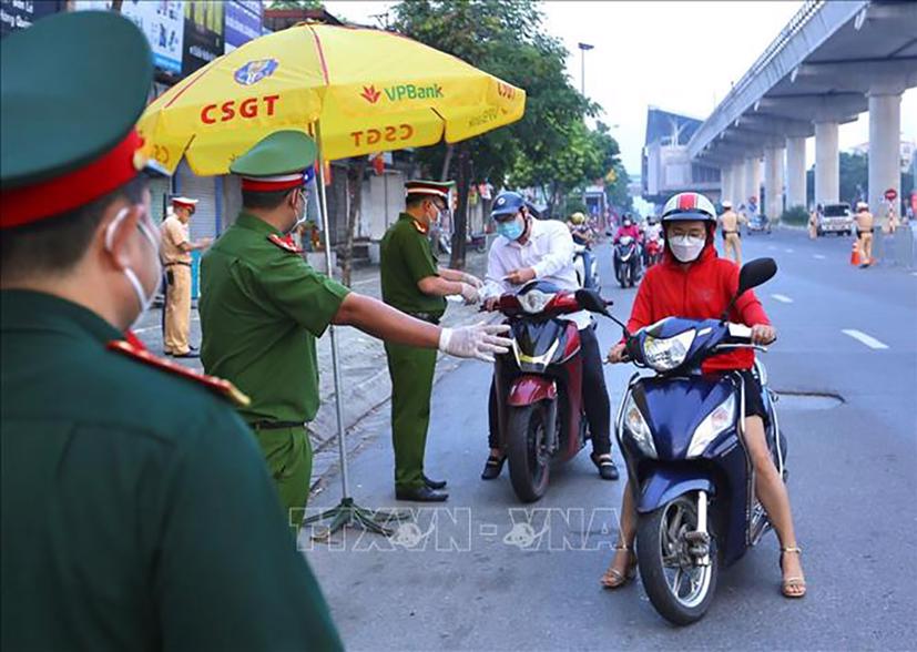 Dự thảo sửa đổi Nghị định 100/CP/2019 đề xuất tăng nặng nhiều mức phạt liên quan đến người điều khiển xe máy, nhất là không có giấy phép lái xe (GPLX), bảo hiểm trách nhiệm dân sự...