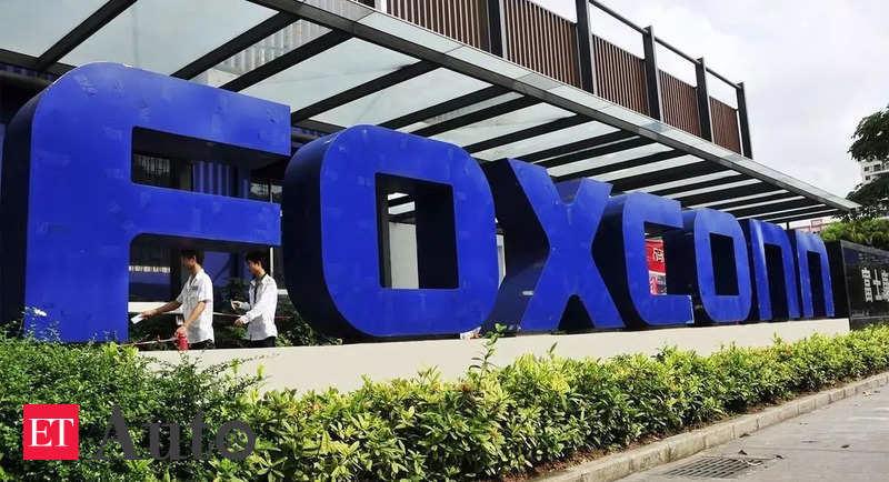 Foxconn Technology Group, nhà sản xuất thiết bị điện tử lớn nhất thế giới, đã có thỏa thuận mua một nhà máy lắp ráp ô tô khổng lồ ở Ohio từ nhà sản xuất xe tải điện mới khởi nghiệp Lordstown Motors.