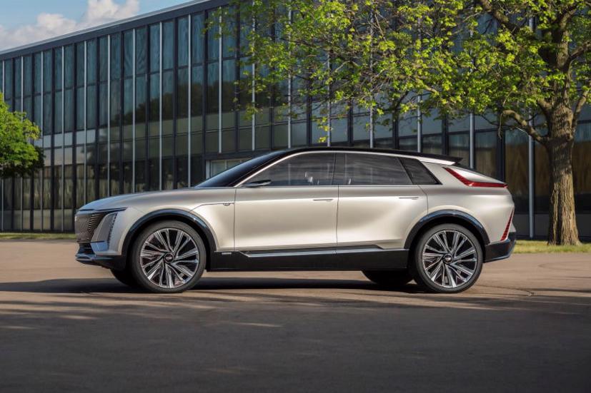 Cadillac Lyriq - mẫu SUV chạy điện hạng sang được phát triển bởi GM.