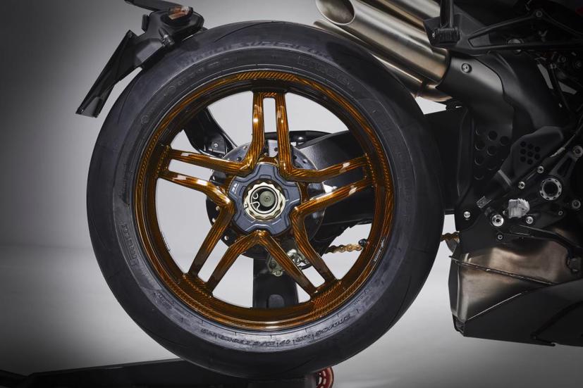 Lộ diện MV Agusta Brutale 1000 Nurburgring 2021 bản giới hạn, gi&#225; 46.000 USD - Ảnh 6