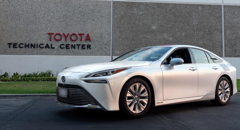 Toyota Mirai lập kỷ lục Guinness - Ảnh 2