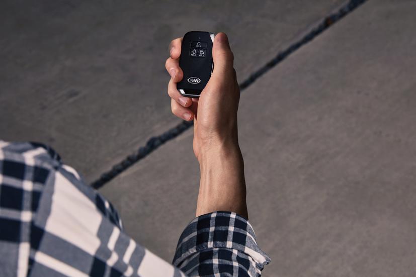 Kia Carnival 2022 &quot;lột x&#225;c&quot;, gi&#225; từ 1,199 tỷ đồng - Ảnh 5