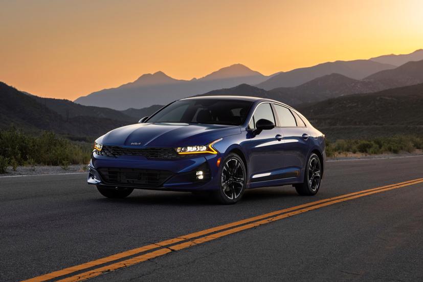 Kia K5 gi&#225; cao nhất 1,029 tỷ đồng, tăng hơn 100 triệu đồng - Ảnh 5