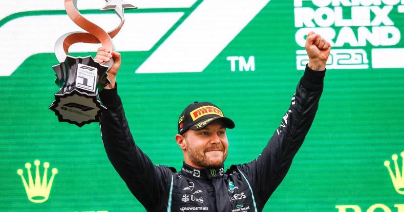 Valtteri Bottas lần đầu tiên giành vô địch từ tháng 9 năm 2020.