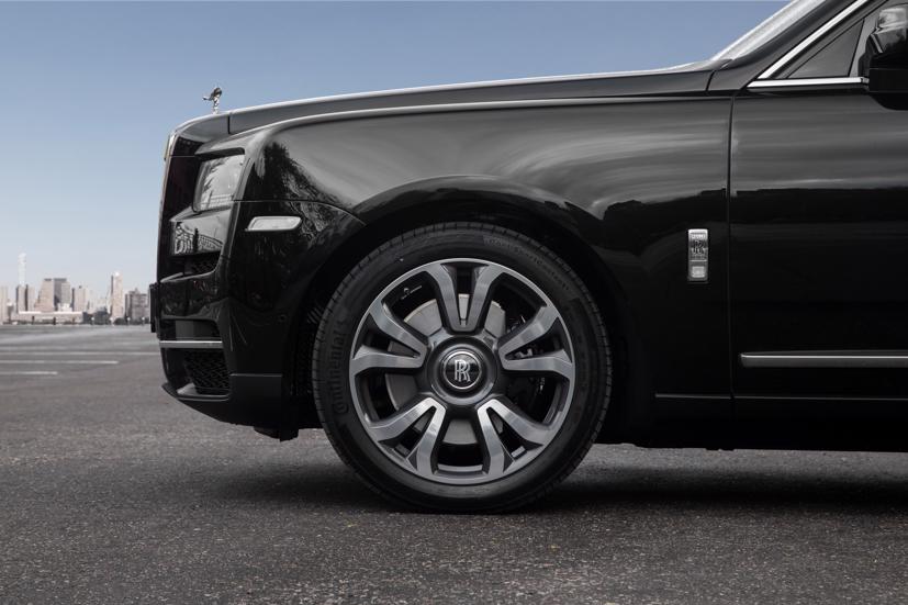 Rolls-Royce Cullinan bọc th&#233;p “si&#234;u an to&#224;n” gi&#225; triệu USD - Ảnh 13
