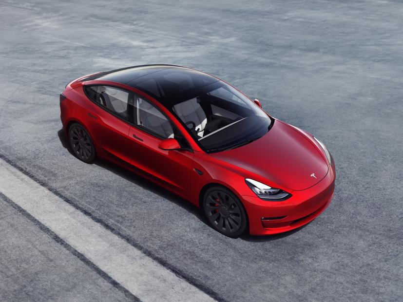 Tesla Model 3 l&#224; mẫu &#244; t&#244; b&#225;n chạy nhất ở ch&#226;u &#194;u - Ảnh 1
