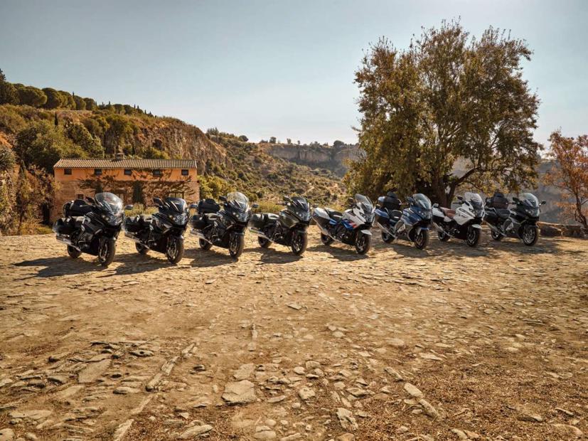 BMW tung 4 mẫu m&#244; t&#244; du lịch mới - Ảnh 1