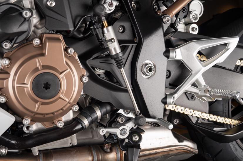 M&#244; t&#244; ph&#226;n khối lớn BMW S 1000 R ra mắt thị trường Việt, gi&#225; từ 669 triệu đồng - Ảnh 4