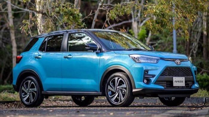 Toyota Raize bị tố b&#225;n “b&#225;n bia k&#232;m lạc”, h&#227;ng n&#243;i sẽ xử l&#253; đại l&#253; - Ảnh 1