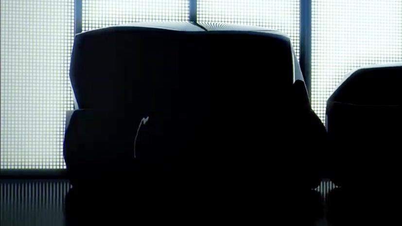 Mẫu xe tương lai này trông giống tàu con thoi tự hành với các bánh xe được che phủ và dáng hình hộp.