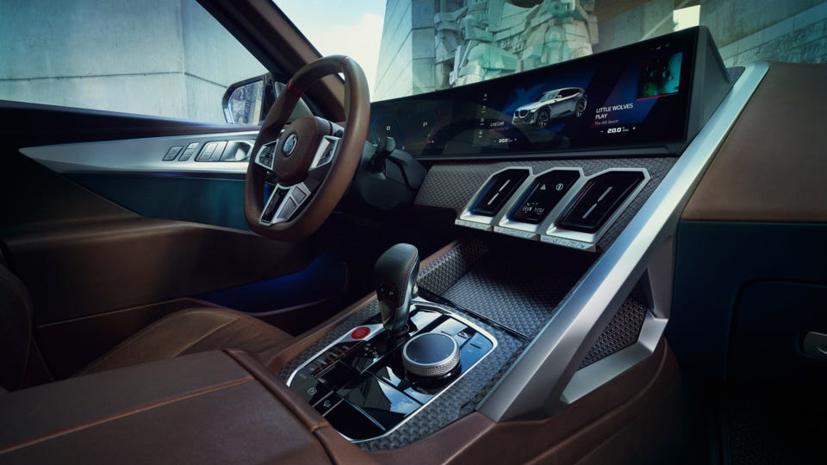 BMW tr&#236;nh l&#224;ng concept hybrid XM mới - Ảnh 2