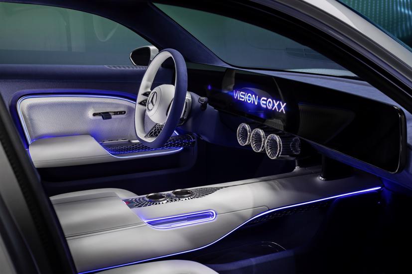 Mercedes-Benz ra mắt nguy&#234;n mẫu VISION EQXX: Phạm vi hoạt động 1.000km, hệ số cản ấn tượng - Ảnh 3