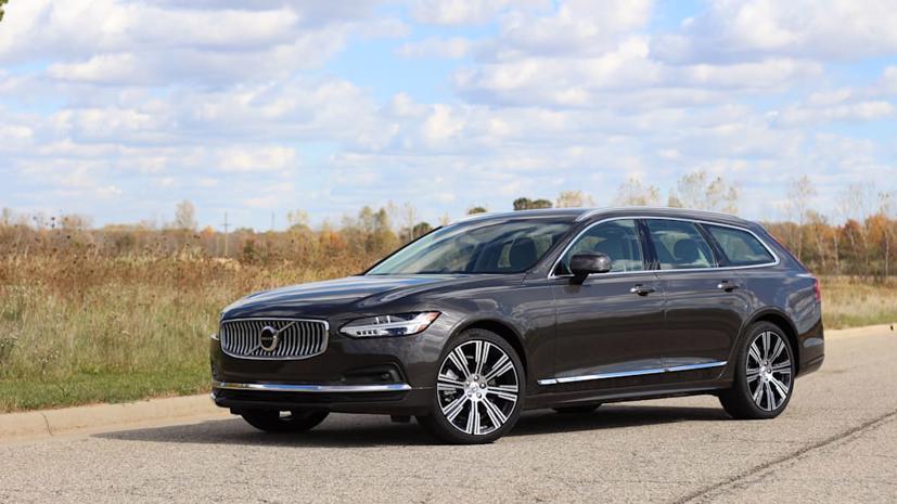 Volvo sẽ không hoàn toàn từ bỏ dòng xe sedan và station wagon - Ảnh 1