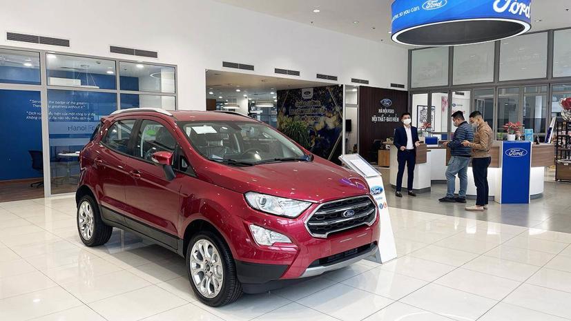 Cận Tết, c&#243; tiền chưa chắc đ&#227; mua được &#244; t&#244; - Ảnh 1