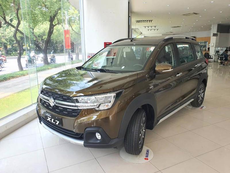 Suzuki XL7 là mẫu xe được nhiều người lựa chọn bởi sự tiện lợi và đa dụng của nó. Ảnh: TN.