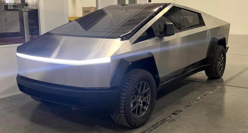 R&#242; rỉ mới nhất về b&#225;n tải điện Tesla Cybertruck: Kh&#244;ng c&#243; tay nắm cửa - Ảnh 1