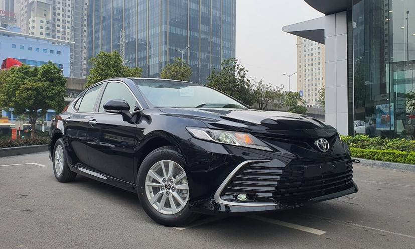 Xe mới &quot;ch&#225;y h&#224;ng&quot;, kh&#244;ng kịp giao trước Tết - Ảnh 1