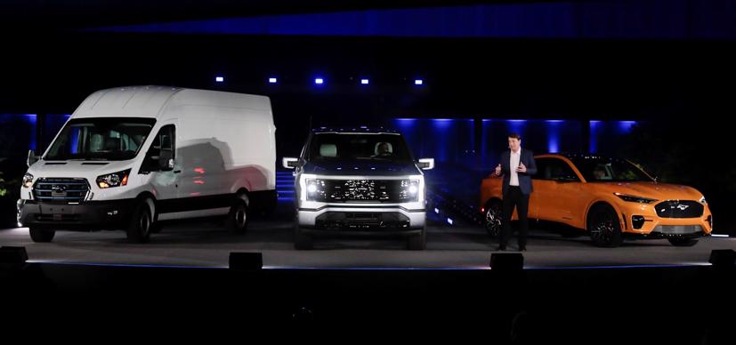 Ford bắt đầu sản xuất E-Transit, triển khai chiến lược xe điện thương mại - Ảnh 2