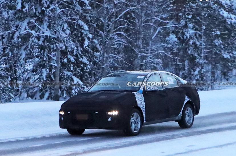 Hyundai Accent 2023 lộ ảnh thử nghiệm mới nhất - Ảnh 1