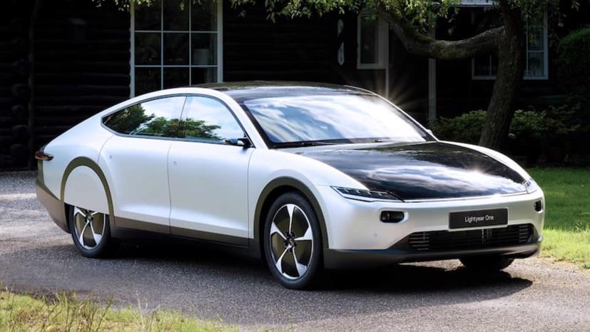 &#212; t&#244; điện chạy bằng năng lượng mặt trời c&#243; thể l&#225;i “trong nhiều th&#225;ng m&#224; kh&#244;ng cần sạc pin” - Ảnh 4