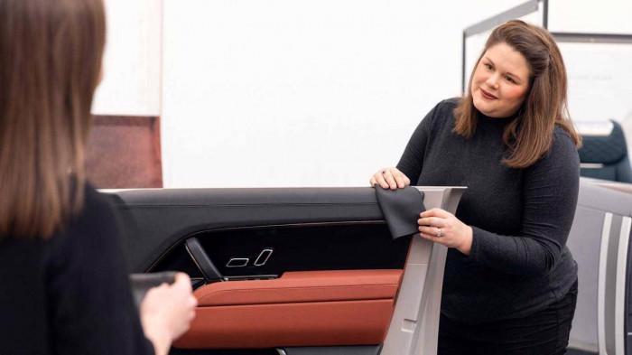 Hannah Custance, nữ giám đốc thiết kế Jaguar Land Rover.