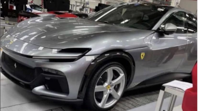 SUV đầu ti&#234;n của Ferrari r&#242; rỉ h&#236;nh ảnh chi tiết trong nh&#224; m&#225;y  - Ảnh 1