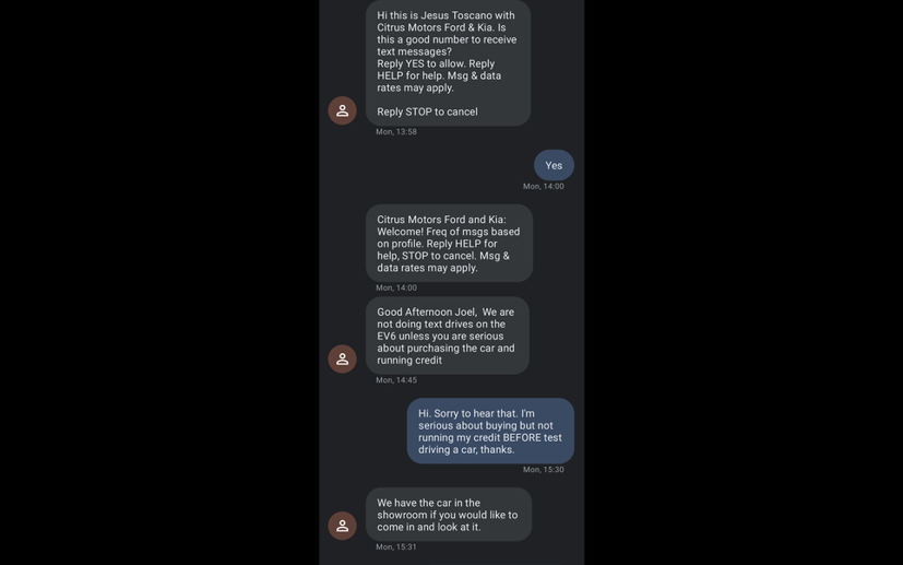 Khách hàng Mỹ phản ứng như thế nào khi đại lý bán Kia EV6 “bia kèm lạc”? - Ảnh 1