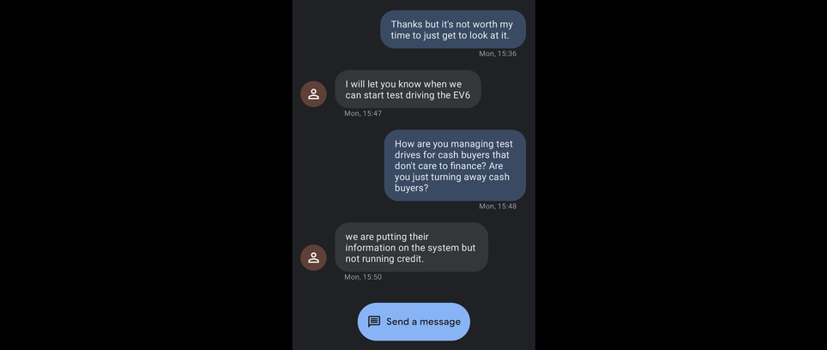 Hình ảnh tin nhắn trao đổi giữa đại lý và khách hàng mua Kia EV6. Nguồn: Jalopnik