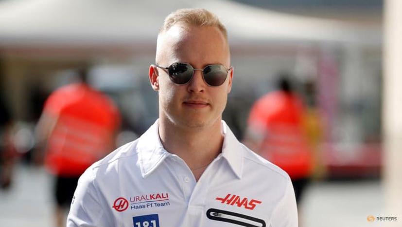 Vương quốc Anh cấm c&#225;c tay đua người Nga đua xe ở Anh - Ảnh 1