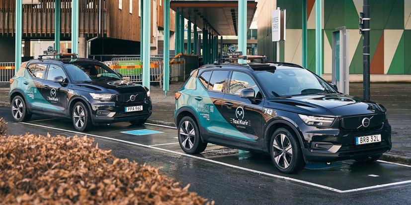 Volvo Cars thử nghiệm c&#244;ng nghệ sạc EV kh&#244;ng d&#226;y - Ảnh 1