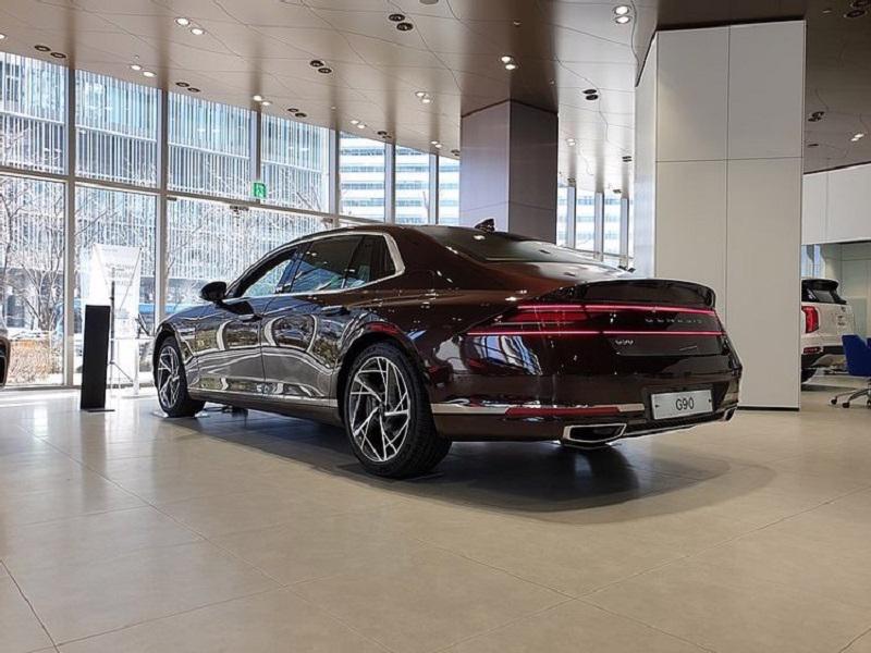 10 mẫu xe Hàn có giá đắt nhất trên thị trường - Ảnh 10