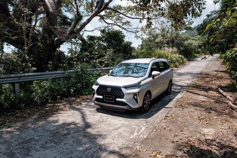 Bộ đ&#244;i Toyota Veloz Cross v&#224; Toyota Avanza Premio ch&#237;nh thức c&#243; mặt tại đại l&#253; - Ảnh 3