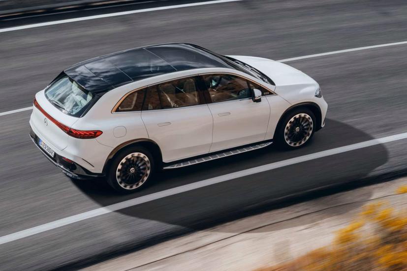 Mercedes-EQ EQS 2023 – SUV chạy điện ra mắt với phạm vi đầy hứa hẹn - Ảnh 8